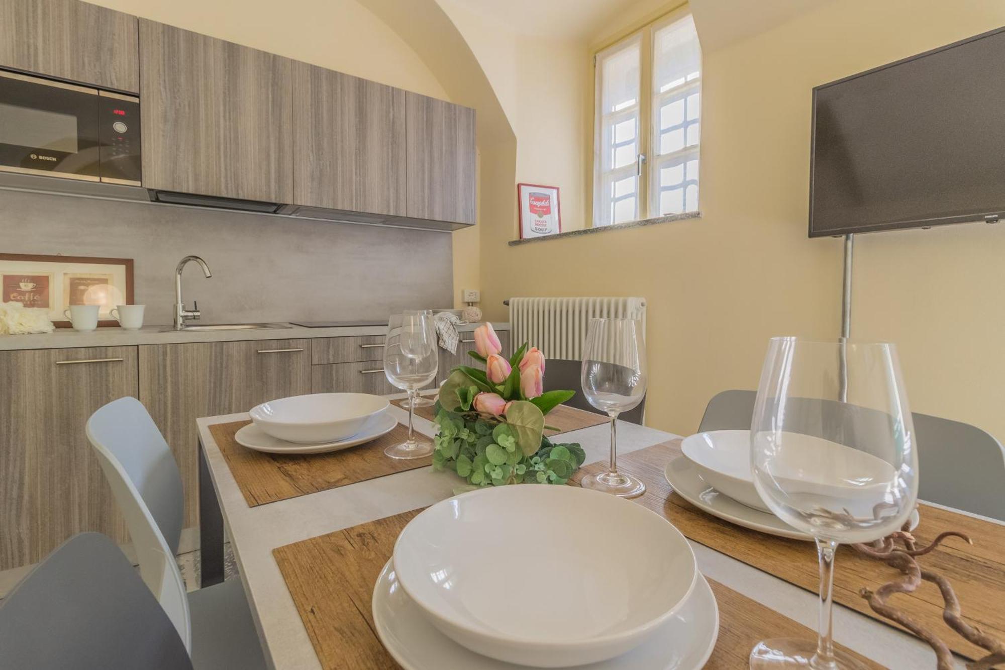 Tiny Duke Apartment Варенна Екстер'єр фото
