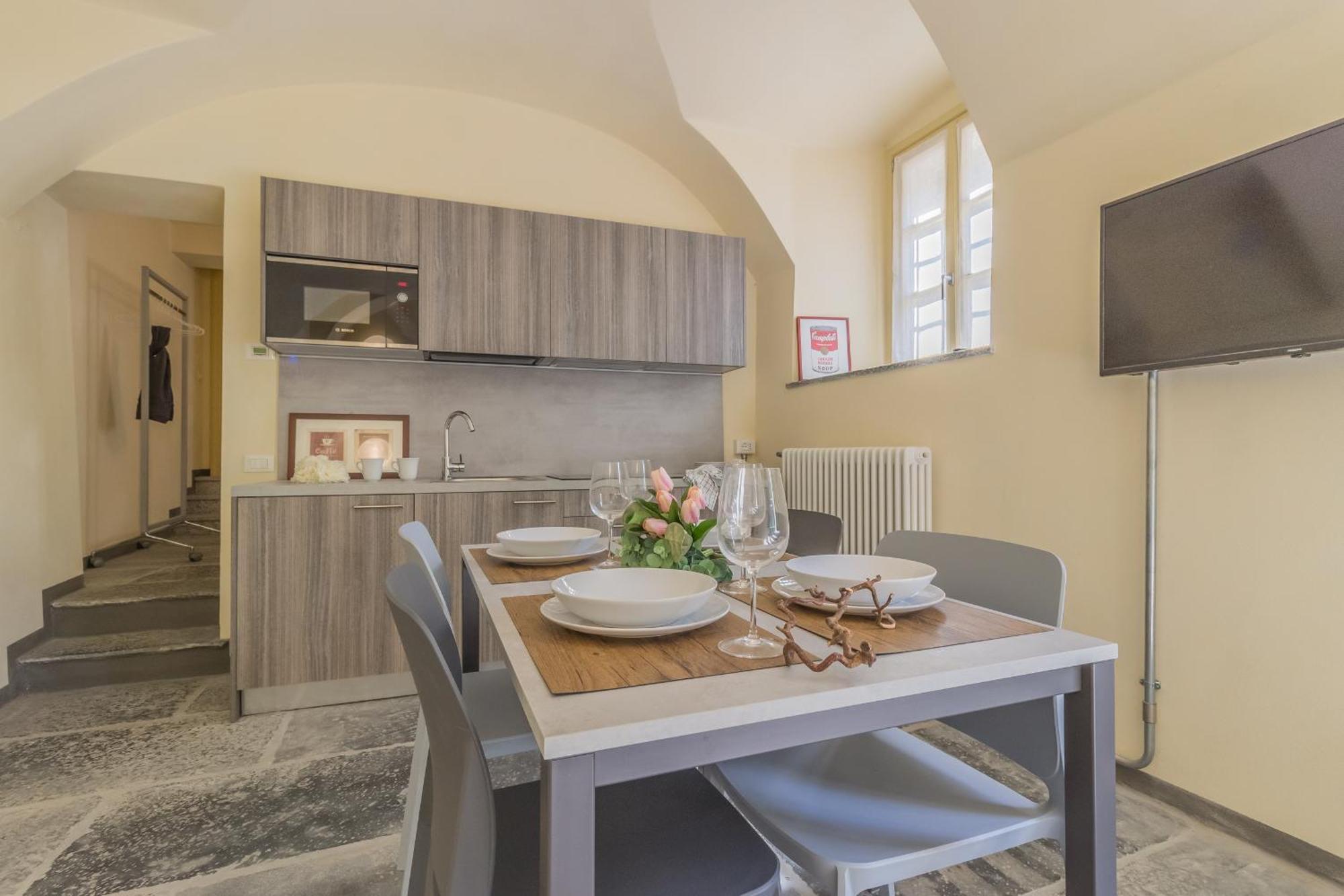 Tiny Duke Apartment Варенна Екстер'єр фото